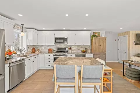 Kitchen - 255 Shootflying Hill Rd, Barnstable, MA 02668 photo 3 of 4