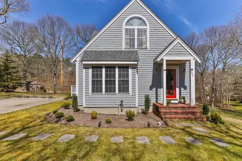 255 Shootflying Hill Rd, Barnstable, MA 02668
