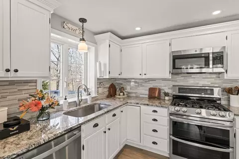 Kitchen - 255 Shootflying Hill Rd, Barnstable, MA 02668 photo 4 of 4