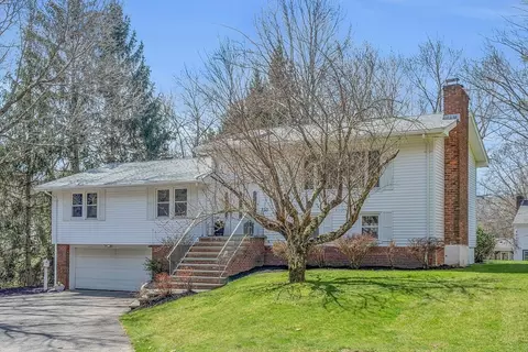350 S Border Rd, Winchester, MA 01890