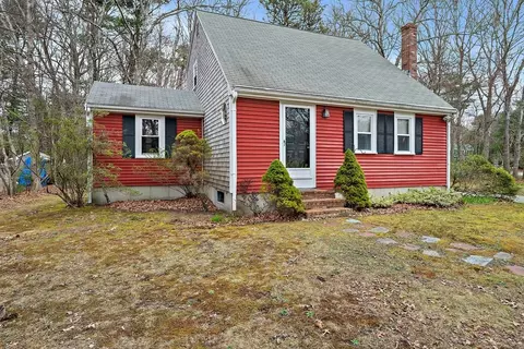 Exterior - 2 Winslow Ln, Wareham, MA 02571 photo 2 of 9
