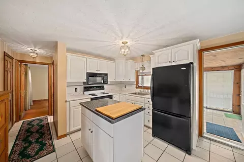 Kitchen - 2 Winslow Ln, Wareham, MA 02571 photo 1 of 4