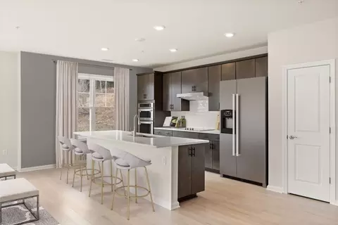 6 Peters Farm Way #101, Westborough, MA 01581