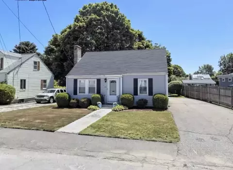 52 Willow St, Waltham, MA 02453
