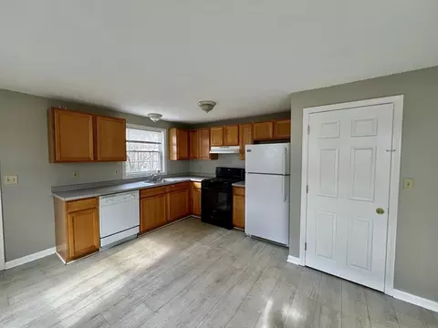 5 Packard St #5, Lawrence, MA 01842 photo 3