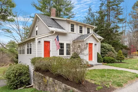 613 Petersham Rd, Athol, MA 01331