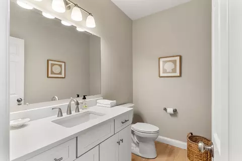 Bath - 11 Barnside Rd, Boxford, MA 01921 photo 3 of 5