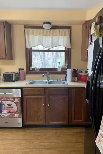 Kitchen - 8 Rocco Dr #8, Blackstone, MA 01504 photo 4 of 4