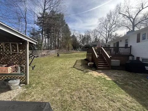 Exterior - 33 Westview Ter, Easthampton, MA 01027 photo 4 of 12