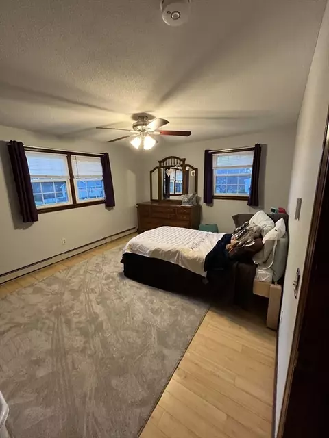 Bedroom - 33 Westview Ter, Easthampton, MA 01027 photo 3 of 5