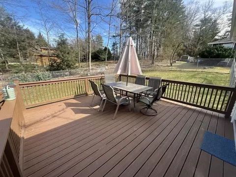 Exterior - 33 Westview Ter, Easthampton, MA 01027 photo 7 of 12