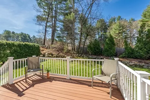 Exterior - 17 Gabriel Ln #17, Acton, MA 01720 photo 5 of 9