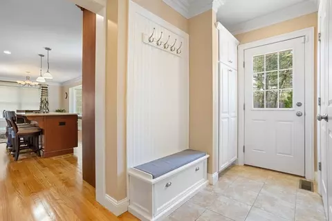 Entry Way - 17 Gabriel Ln #17, Acton, MA 01720 photo 2 of 4
