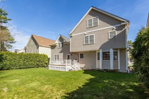 Exterior - 17 Gabriel Ln #17, Acton, MA 01720 photo 6 of 9