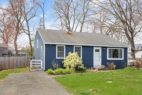 50 Woodbine St, Brockton, MA 02301