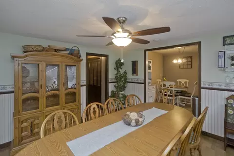 Dining - 626 E Main St, Chicopee, MA 01020 photo 3 of 4
