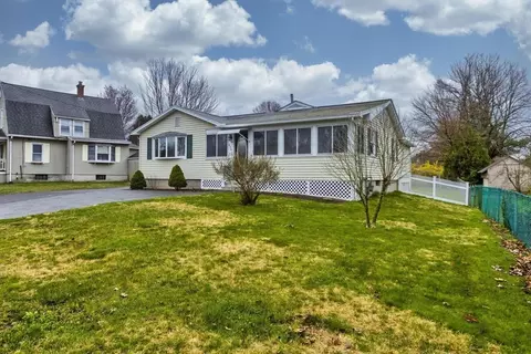 Exterior - 626 E Main St, Chicopee, MA 01020 photo 3 of 7