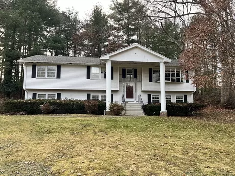 115 Whitewood Rd, Westwood, MA 02090