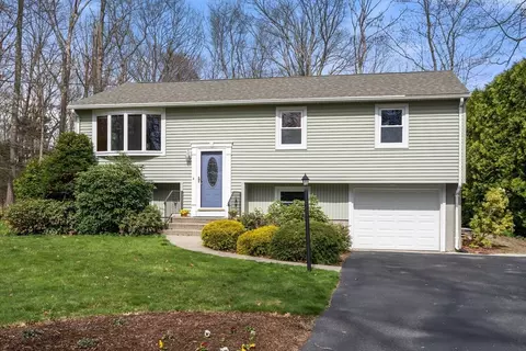72 Laurel Rd, Palmer, MA 01069
