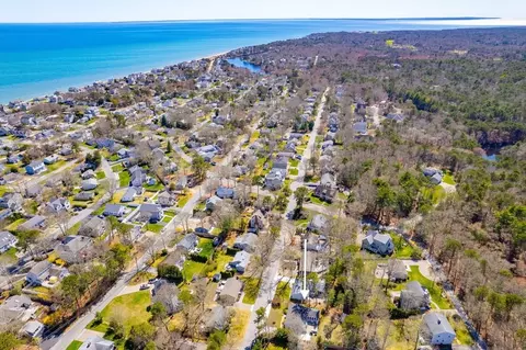 View/Area - 9 Uncle Edwards Rd, Mashpee, MA 02649 photo 4 of 8