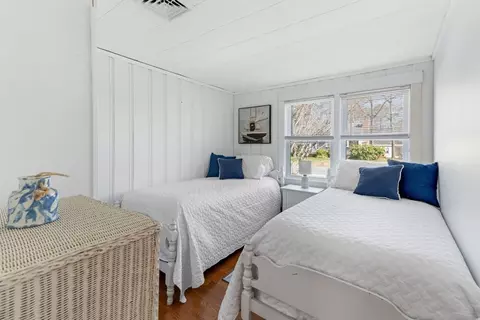 Bedroom - 9 Uncle Edwards Rd, Mashpee, MA 02649 photo 1 of 4