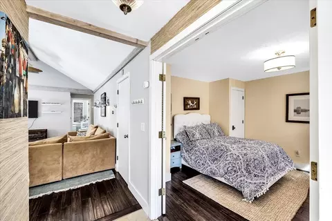 Bedroom - 6 Mashie Cir, Mashpee, MA 02649 photo 1 of 11