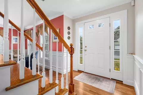 Entry Way - 7 Sheffield Pl, Mashpee, MA 02649 photo 2 of 3