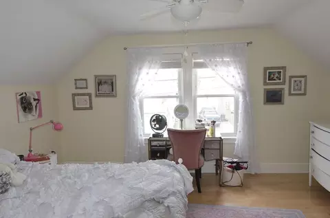 Bedroom - 6 E Lake St, Worcester, MA 01604 photo 1 of 3
