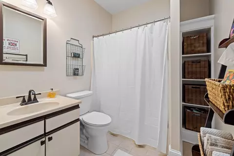 Bath - 45 Main St #39, Wareham, MA 02571 photo 1 of 2