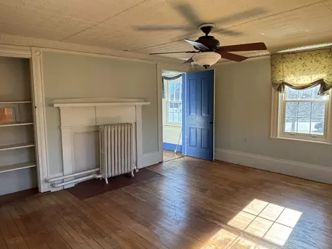 Living - 367 Maple St, Danvers, MA 01923 photo 5 of 6