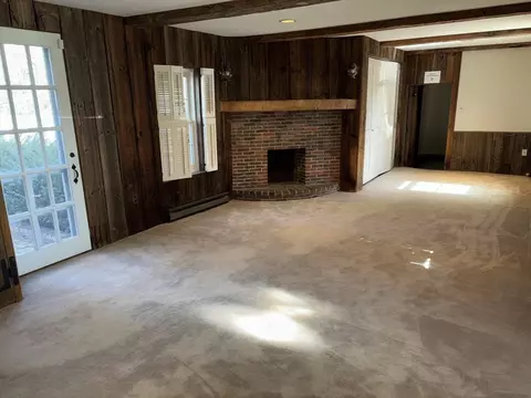 Living - 367 Maple St, Danvers, MA 01923 photo 6 of 6