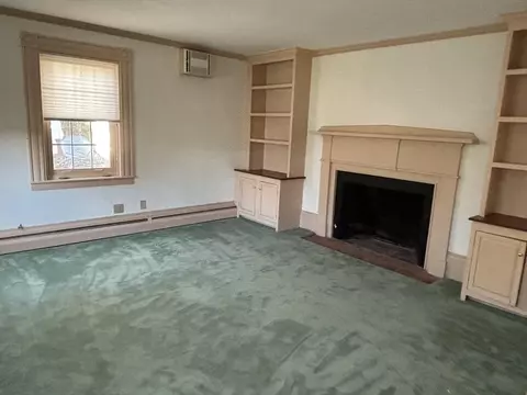 Living - 367 Maple St, Danvers, MA 01923 photo 3 of 6