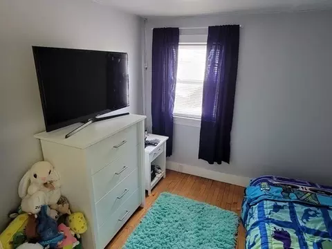 Bedroom - 6 Pinevale St # -8, Springfield, MA 01151 photo 2 of 6