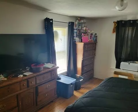 Bedroom - 6 Pinevale St # -8, Springfield, MA 01151 photo 5 of 6