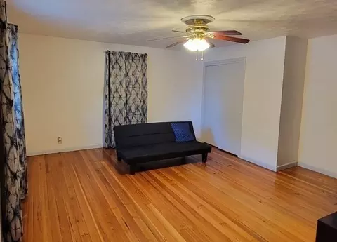 Living - 6 Pinevale St # -8, Springfield, MA 01151 photo 2 of 2