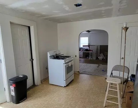 Kitchen - 6 Pinevale St # -8, Springfield, MA 01151 photo 3 of 4