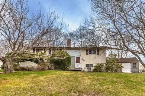 152 Cherry St, Gloucester, MA 01930 photo 2