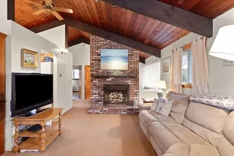 152 Cherry St, Gloucester, MA 01930 photo 3