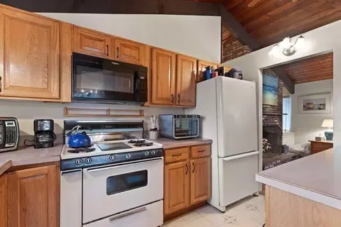 152 Cherry St, Gloucester, MA 01930 photo 10