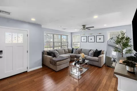 Living - 33 Tiffany Dr, Fall River, MA 02723 photo 3 of 4