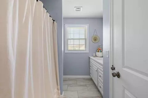 Bath - 33 Tiffany Dr, Fall River, MA 02723 photo 2 of 3