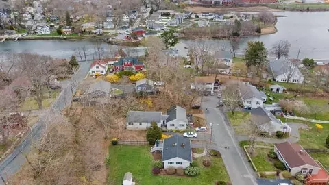 View/Area - 6 Ronna Rd, Gloucester, MA 01930 photo 4 of 7