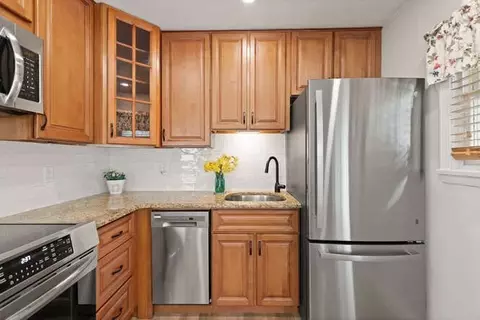 Kitchen - 6 Ronna Rd, Gloucester, MA 01930 photo 3 of 5