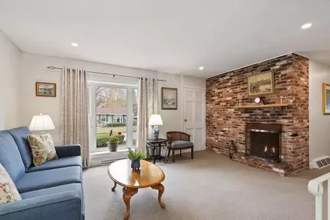 Living - 6 Ronna Rd, Gloucester, MA 01930 photo 1 of 5