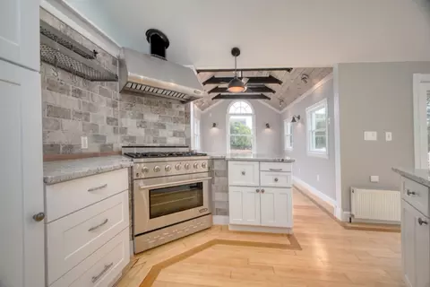 4 Eileen Rd, Milton, MA 02186 photo 3