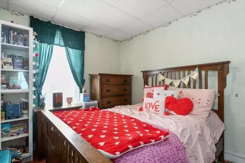 Bedroom - 128 Diman St, Fall River, MA 02721 photo 4 of 5
