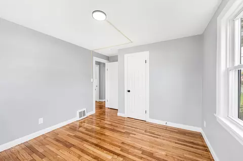 133 Frontenac St, Chicopee, MA 01020 photo 20