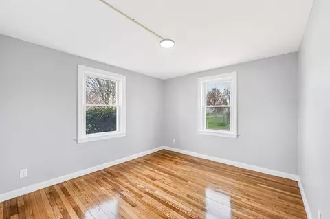 133 Frontenac St, Chicopee, MA 01020 photo 22