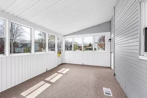 133 Frontenac St, Chicopee, MA 01020 photo 30