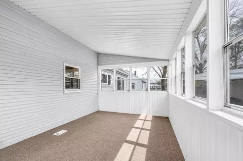 133 Frontenac St, Chicopee, MA 01020 photo 32